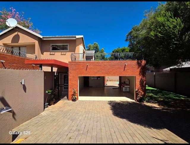 4 BEDROOM PROPERTY TO RENT IN WATERKLOOF RIDGE